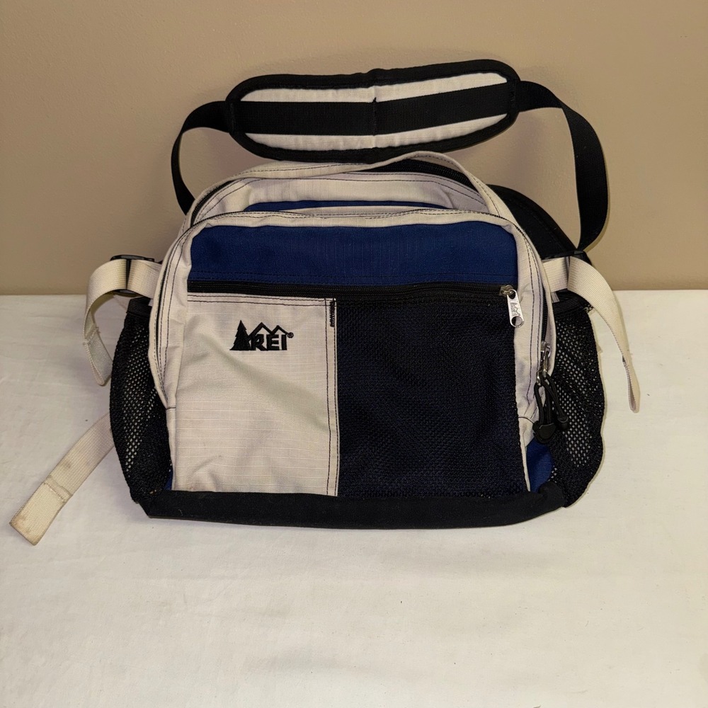 REI Lumbar Waist Pack Blue Cream Hiking Fanny Pack Trail Bag Padded Belt